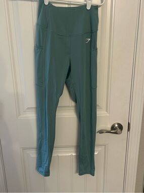 Gymshark Seafoam High-Rise Leggings with Phone Pocket